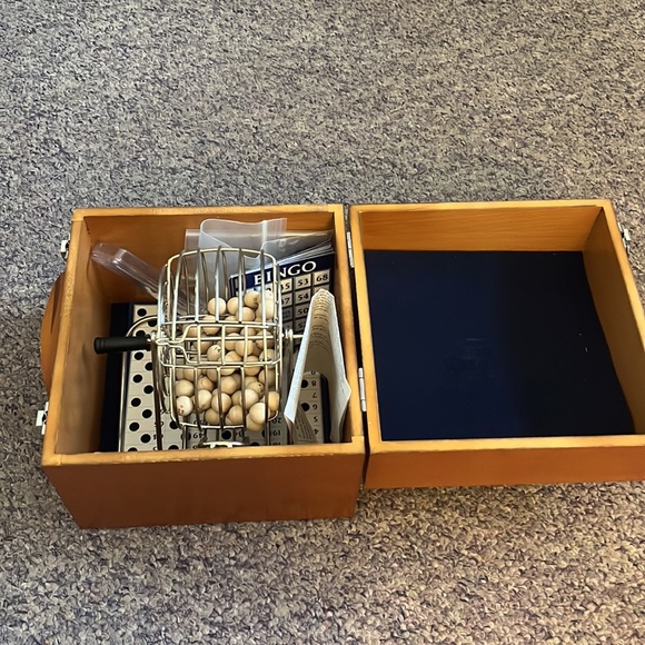 Deluxe Cage Bingo Set Game in wood Box - Picture 5 of 12